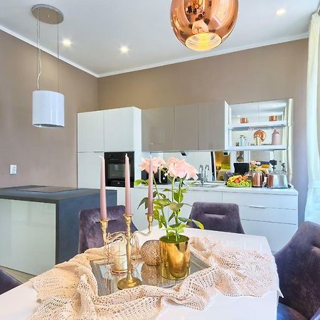 Hedone Luxury Apartment With Free Parking Pula Exterior foto