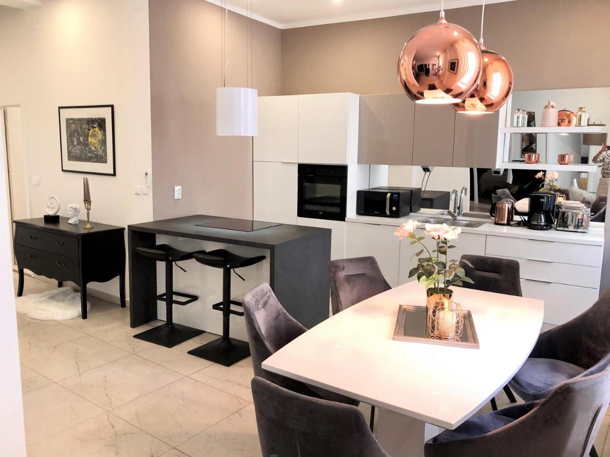 Hedone Luxury Apartment With Free Parking Pula Exterior foto