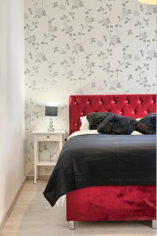 Hedone Luxury Apartment With Free Parking Pula Exterior foto