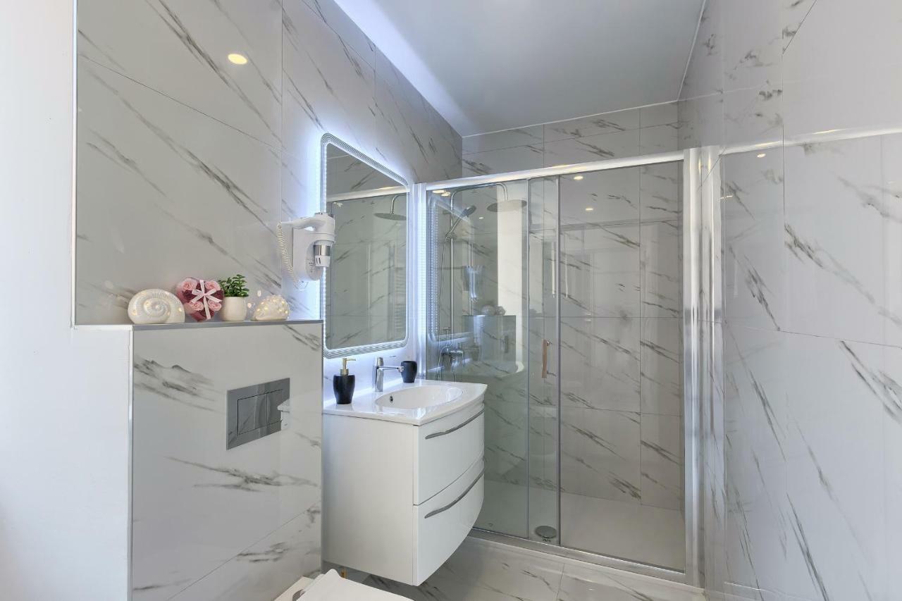 Hedone Luxury Apartment With Free Parking Pula Exterior foto