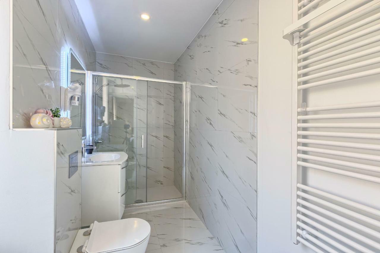Hedone Luxury Apartment With Free Parking Pula Exterior foto